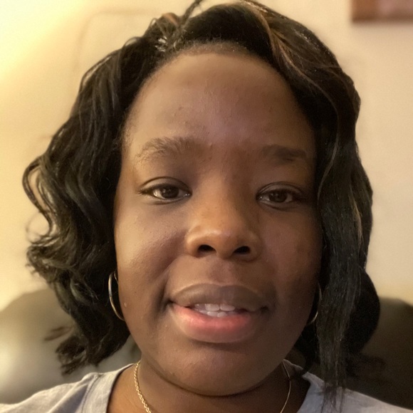 Meet your Posher, Joanna - Picture 1 of 1